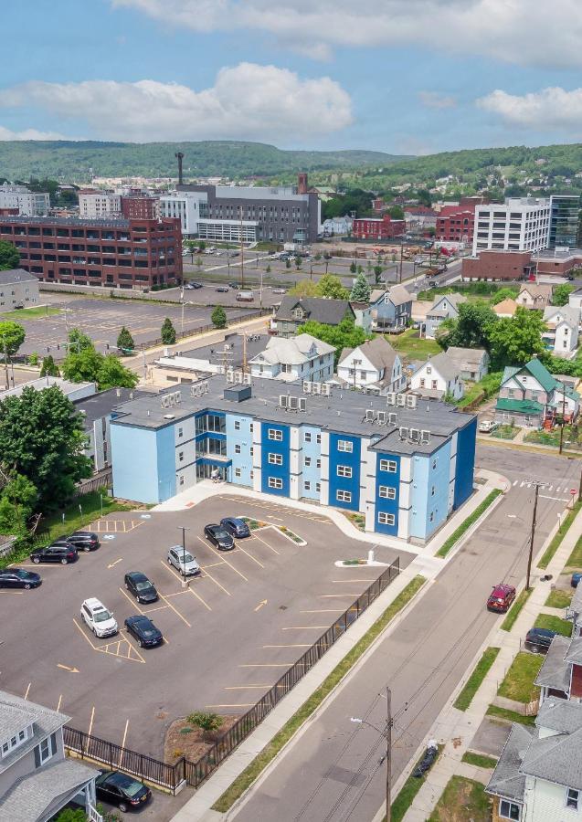 Grand Monarch! Best For Extended Stays! Johnson City Εξωτερικό φωτογραφία