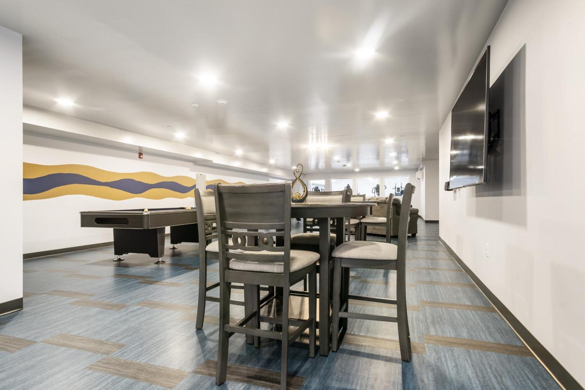 Grand Monarch! Best For Extended Stays! Johnson City Εξωτερικό φωτογραφία